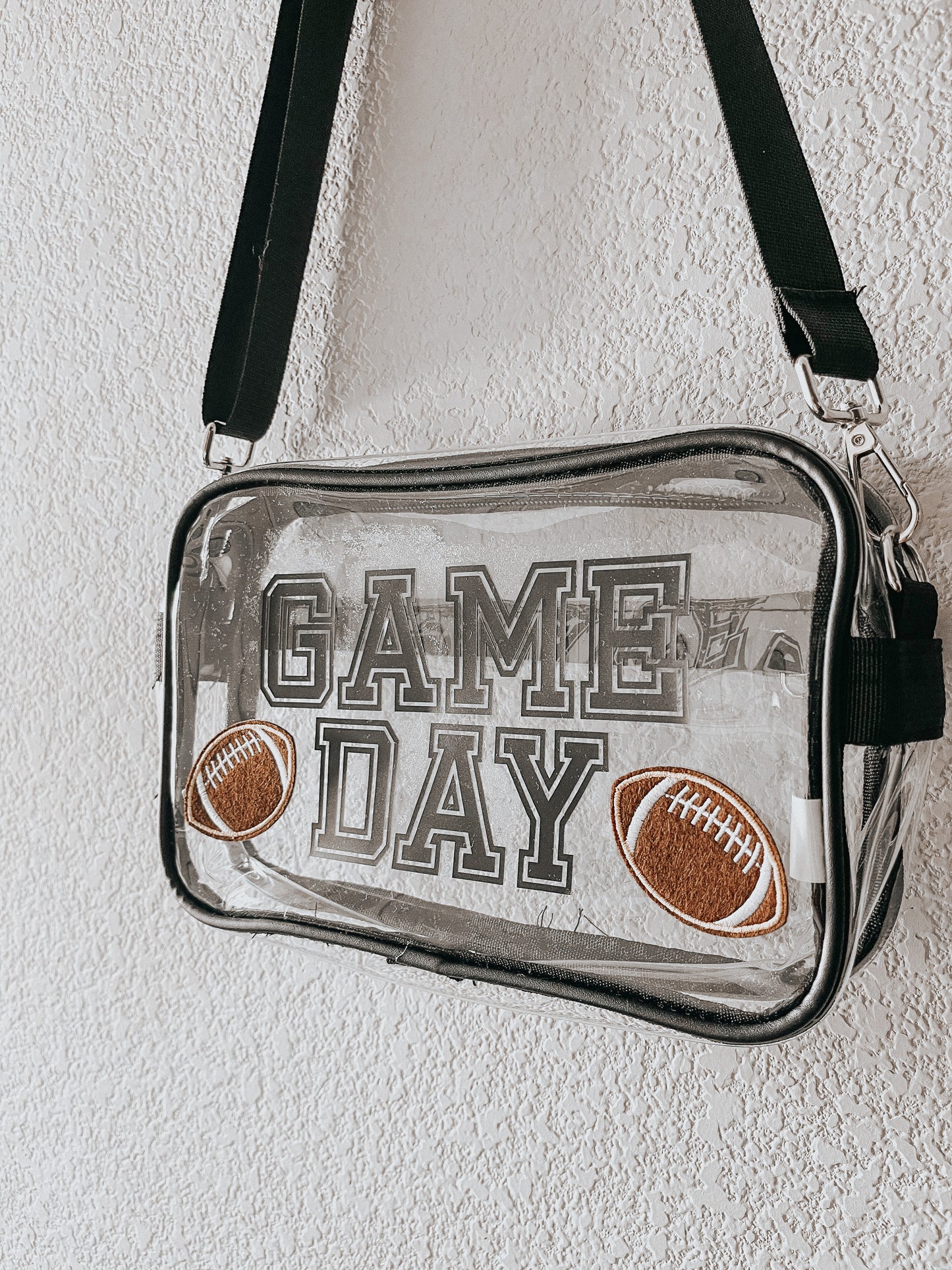 Gameday Clear a purse